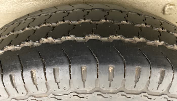 2015 Maruti OMNI E 8 STR, Petrol, Manual, 13,883 km, Right Rear Tyre Tread