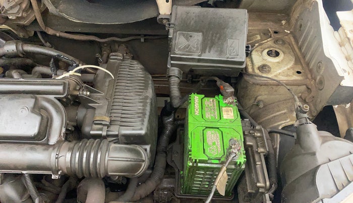 2018 Renault Kwid RXT 1.0 AMT, Petrol, Automatic, 49,859 km, Engine View - Left