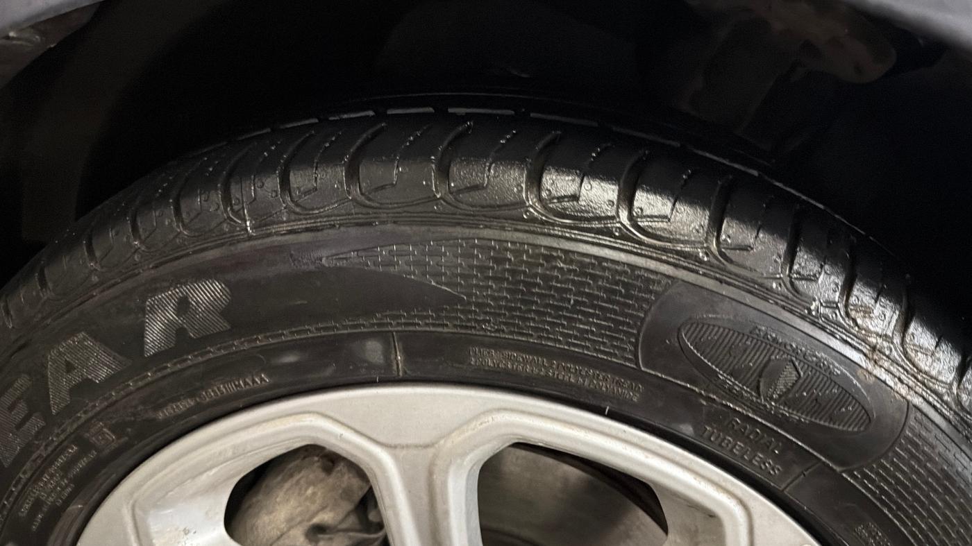2021 Ford Ecosport TITANIUM + 1.5L PETROL AT, Petrol, Automatic, 38,909 km, Left Front Tyre Tread