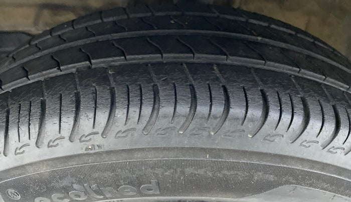 2020 Maruti S PRESSO VXI PLUS, Petrol, Manual, 57,927 km, Left Front Tyre Tread