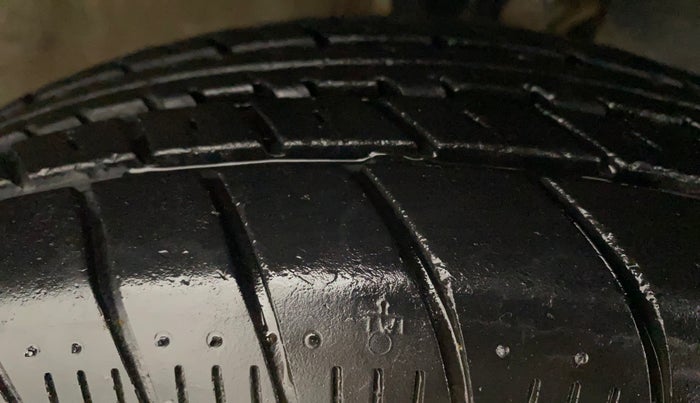 2019 Maruti New Wagon-R LXI CNG 1.0, CNG, Manual, 30,062 km, Right Front Tyre Tread