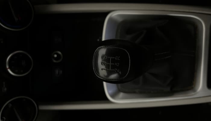 2022 Hyundai VENUE S(O) 1.2, Petrol, Manual, 39,698 km, Gear Lever