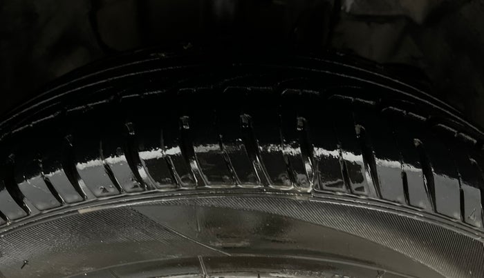 2018 Tata Tiago XZA PETROL, Petrol, Automatic, 51,146 km, Right Front Tyre Tread