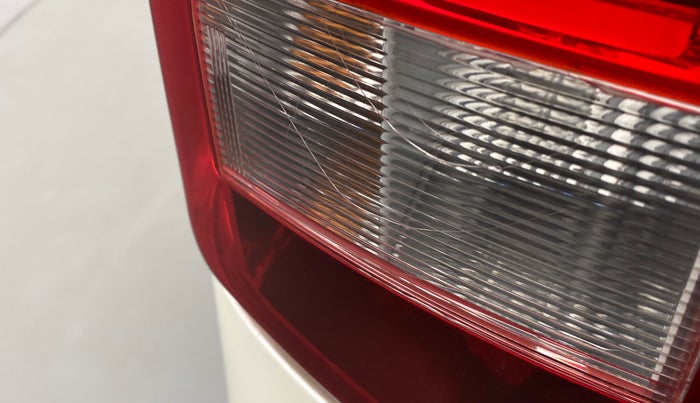 2019 Mahindra TUV300 T10, Diesel, Manual, 91,237 km, Left tail light - Minor damage