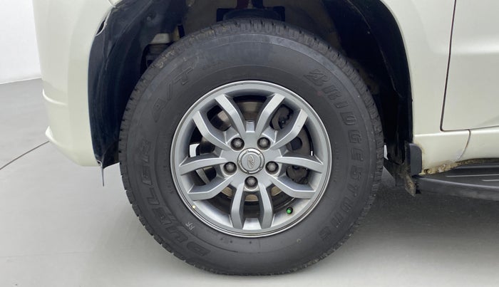 2019 Mahindra TUV300 T10, Diesel, Manual, 91,237 km, Left Front Wheel