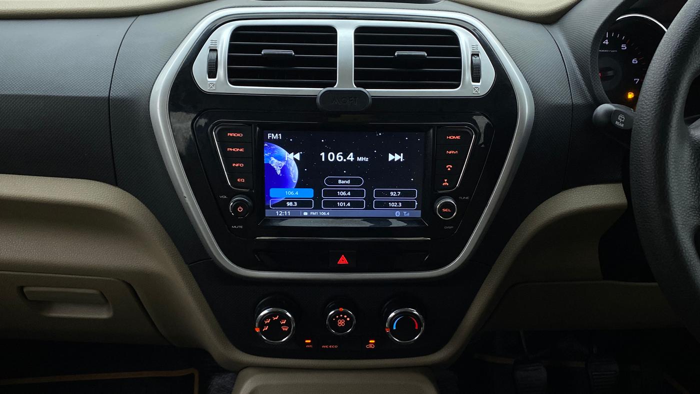 2019 Mahindra TUV300 T10, Diesel, Manual, 91,237 km, Air Conditioner