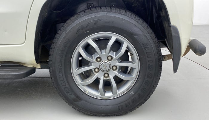 2019 Mahindra TUV300 T10, Diesel, Manual, 91,237 km, Left Rear Wheel