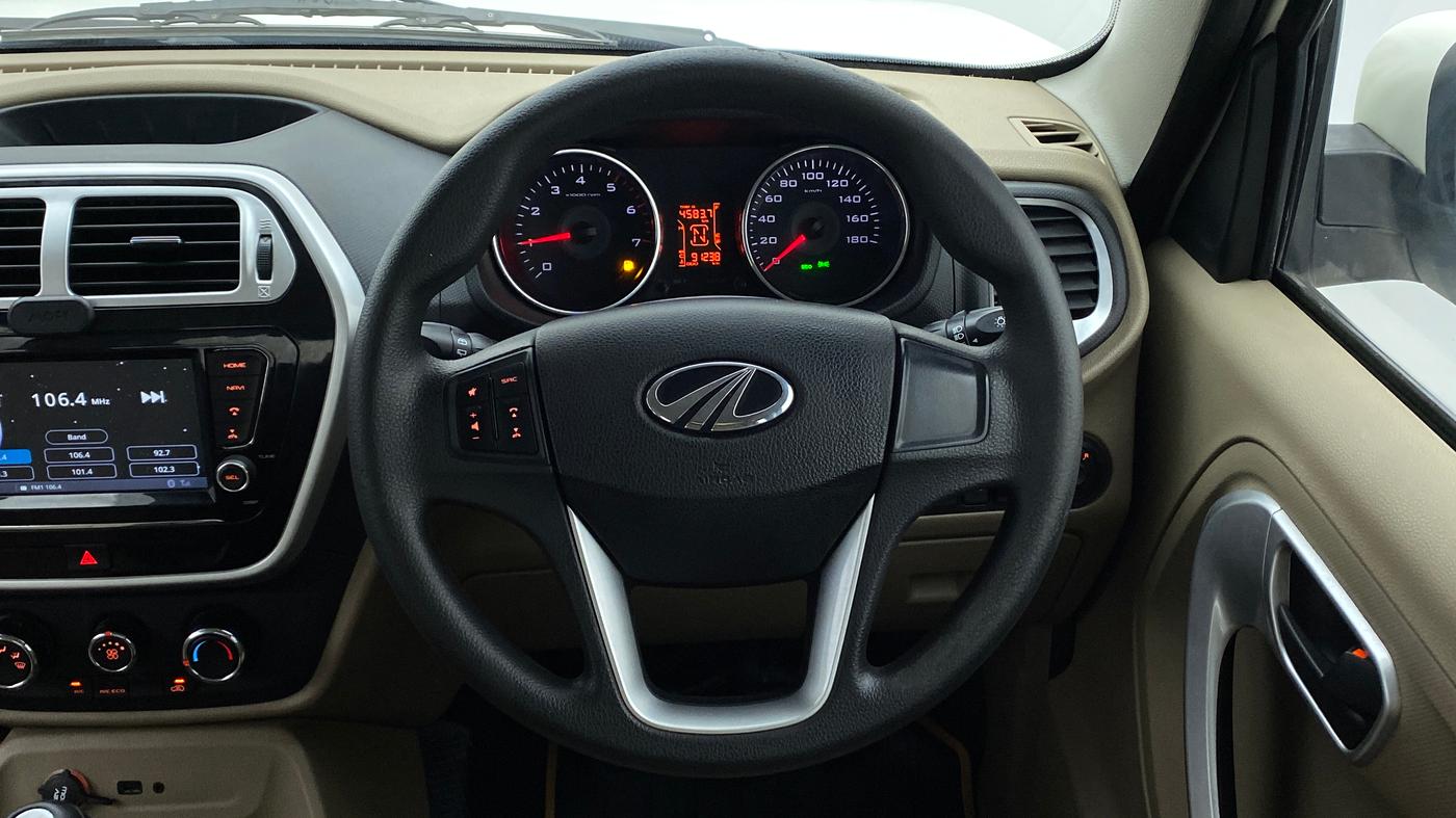 2019 Mahindra TUV300 T10, Diesel, Manual, 91,237 km, Steering Wheel Close Up