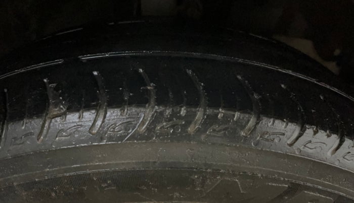 2019 Honda Amaze 1.2L I-VTEC EXCLUSIVE EDITION, Petrol, Manual, 73,845 km, Right Front Tyre Tread