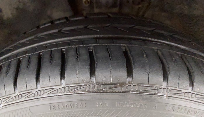 2013 Volkswagen Polo HIGHLINE1.2L PETROL, Petrol, Manual, Left Front Tyre Tread