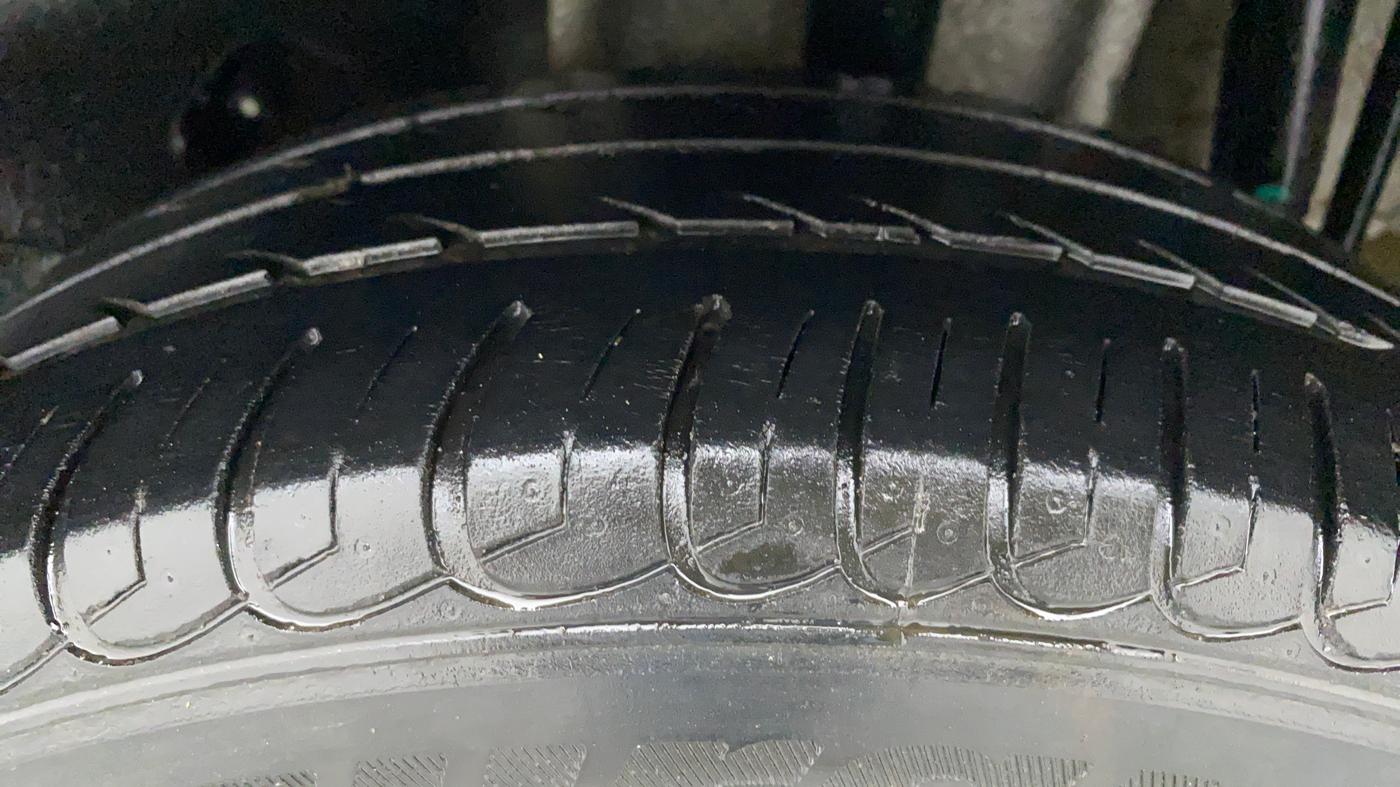 2018 Tata Tiago XZ 1.2 REVOTRON, Petrol, Manual, 34,129 km, Left Rear Tyre Tread