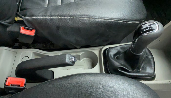 2018 Tata Tiago XZ 1.2 REVOTRON, Petrol, Manual, 34,129 km, Gear Lever