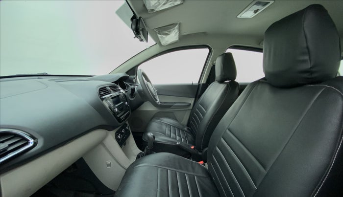 2018 Tata Tiago XZ 1.2 REVOTRON, Petrol, Manual, 34,129 km, Right Side Front Door Cabin