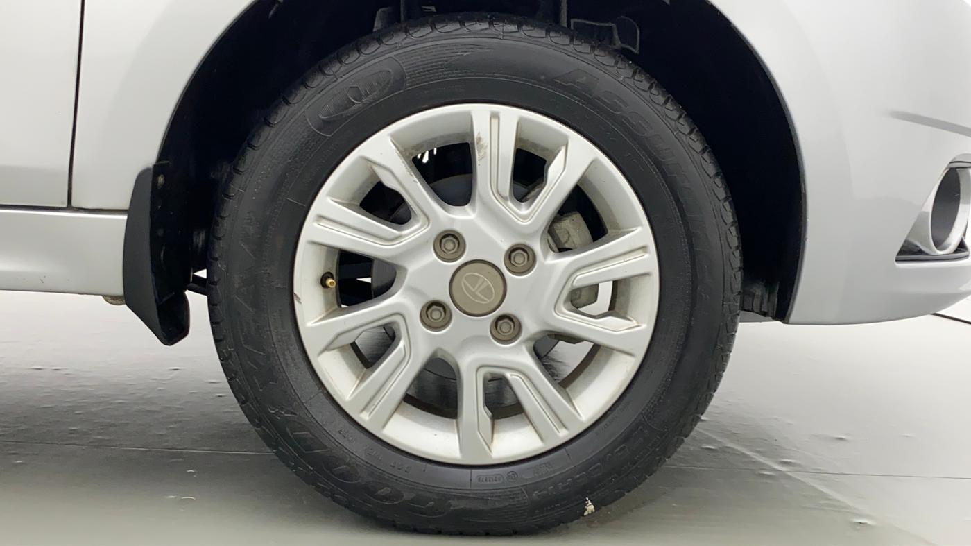 2018 Tata Tiago XZ 1.2 REVOTRON, Petrol, Manual, 34,129 km, Right Front Wheel