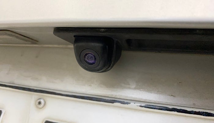 2017 Hyundai Verna 1.6 VTVT SX, Petrol, Manual, 51,658 km, Parking Camera