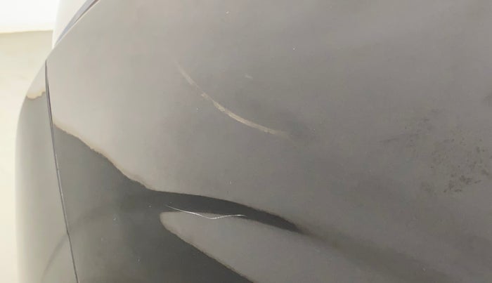 2019 Mahindra XUV300 W8 (O) 1.2 PETROL, Petrol, Manual, 57,202 km, Left fender - Minor scratches