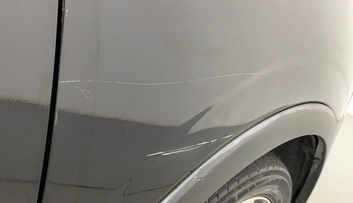 2019 Mahindra XUV300 W8 (O) 1.2 PETROL, Petrol, Manual, 57,202 km, Right fender - Minor scratches