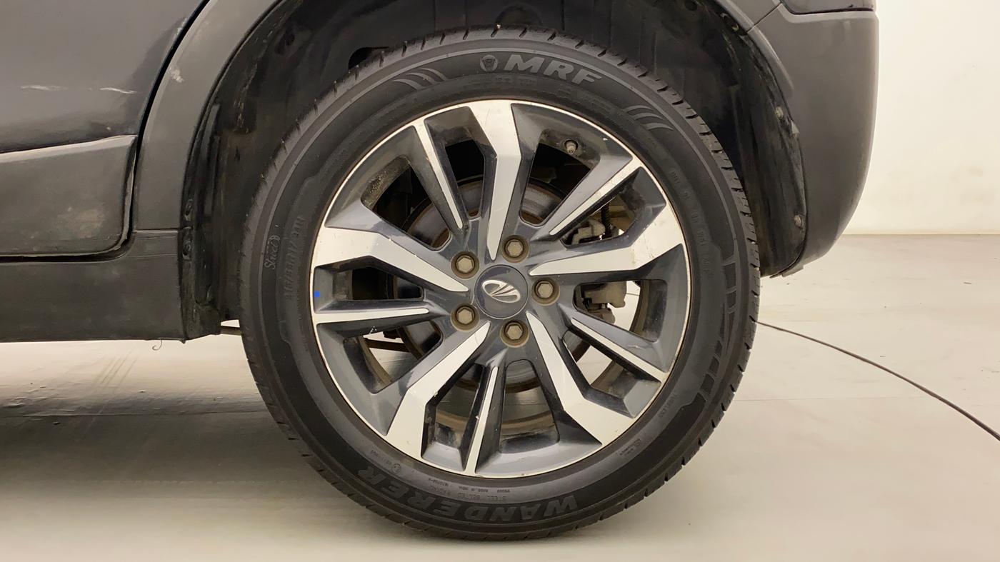 2019 Mahindra XUV300 W8 (O) 1.2 PETROL, Petrol, Manual, 57,202 km, Left Rear Wheel