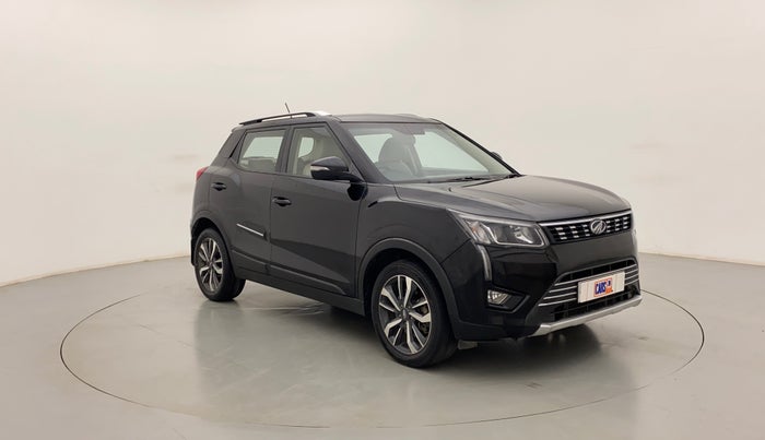 2019 Mahindra XUV300 W8 (O) 1.2 PETROL, Petrol, Manual, 57,202 km, Right Front Diagonal