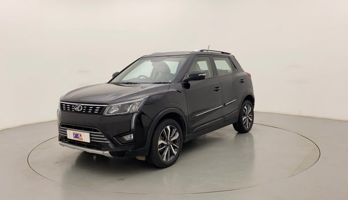 2019 Mahindra XUV300 W8 (O) 1.2 PETROL, Petrol, Manual, 57,202 km, Left Front Diagonal