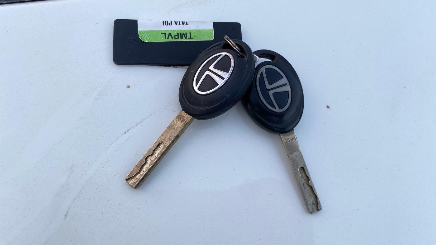 2023 Tata TIGOR XM PETROL, Petrol, Manual, 22,720 km, Key Close Up