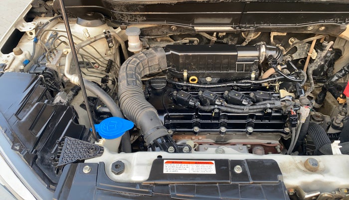 2020 Maruti Vitara Brezza ZXI, Petrol, Manual, 71,046 km, Engine View - Right