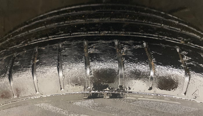 2018 Maruti Baleno ALPHA CVT PETROL 1.2, Petrol, Automatic, 98,879 km, Right Front Tyre Tread