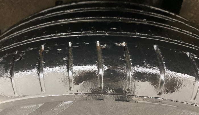 2018 Maruti Baleno ALPHA CVT PETROL 1.2, Petrol, Automatic, 98,879 km, Left Rear Tyre Tread