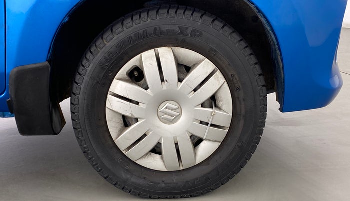 2016 Maruti Alto 800 LXI, Petrol, Manual, 31,818 km, Right Front Wheel