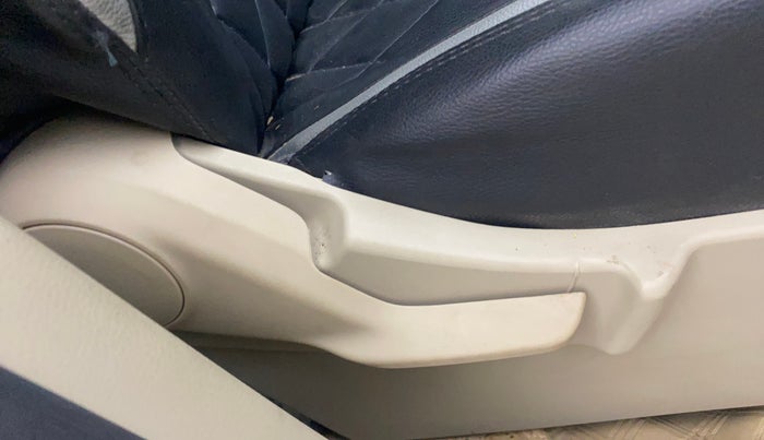 2024 Maruti Ertiga VXI AT SHVS, Petrol, Automatic, 20,781 km, Driver Side Adjustment Panel