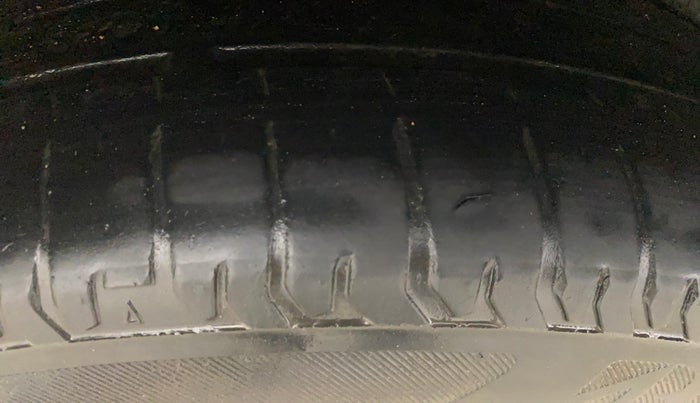 2024 Maruti Ertiga VXI AT SHVS, Petrol, Automatic, 20,781 km, Right Rear Tyre Tread