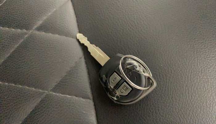 2024 Maruti Ertiga VXI AT SHVS, Petrol, Automatic, 20,781 km, Key Close Up