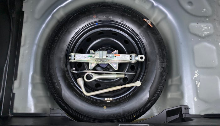 2020 Maruti Swift VXI, Petrol, Manual, 24,522 km, Spare Tyre