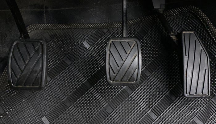 2020 Maruti Swift VXI, Petrol, Manual, 24,522 km, Pedals