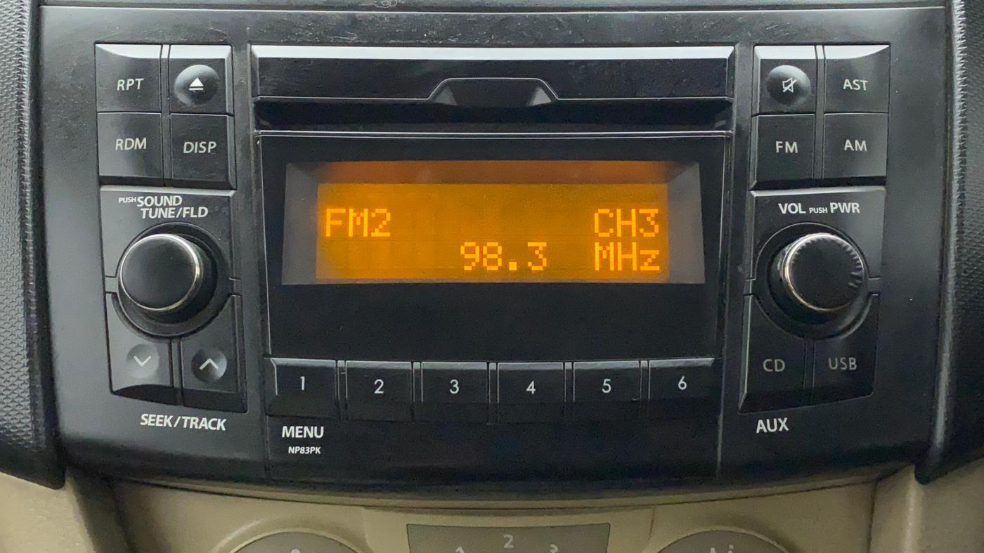 2015 Maruti Swift Dzire VXI, CNG, Manual, 1,18,645 km, Infotainment System