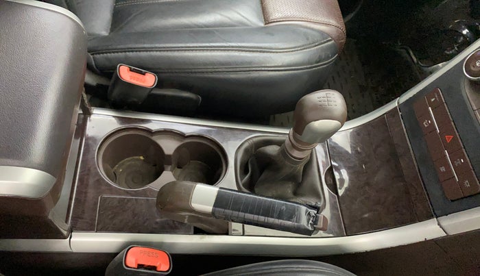 2014 Mahindra XUV500 W8, Diesel, Manual, 54,201 km, Gear Lever