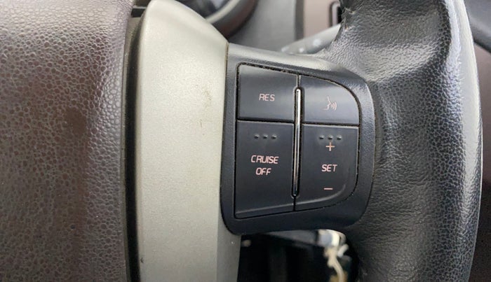 2014 Mahindra XUV500 W8, Diesel, Manual, 54,201 km, Adaptive Cruise Control