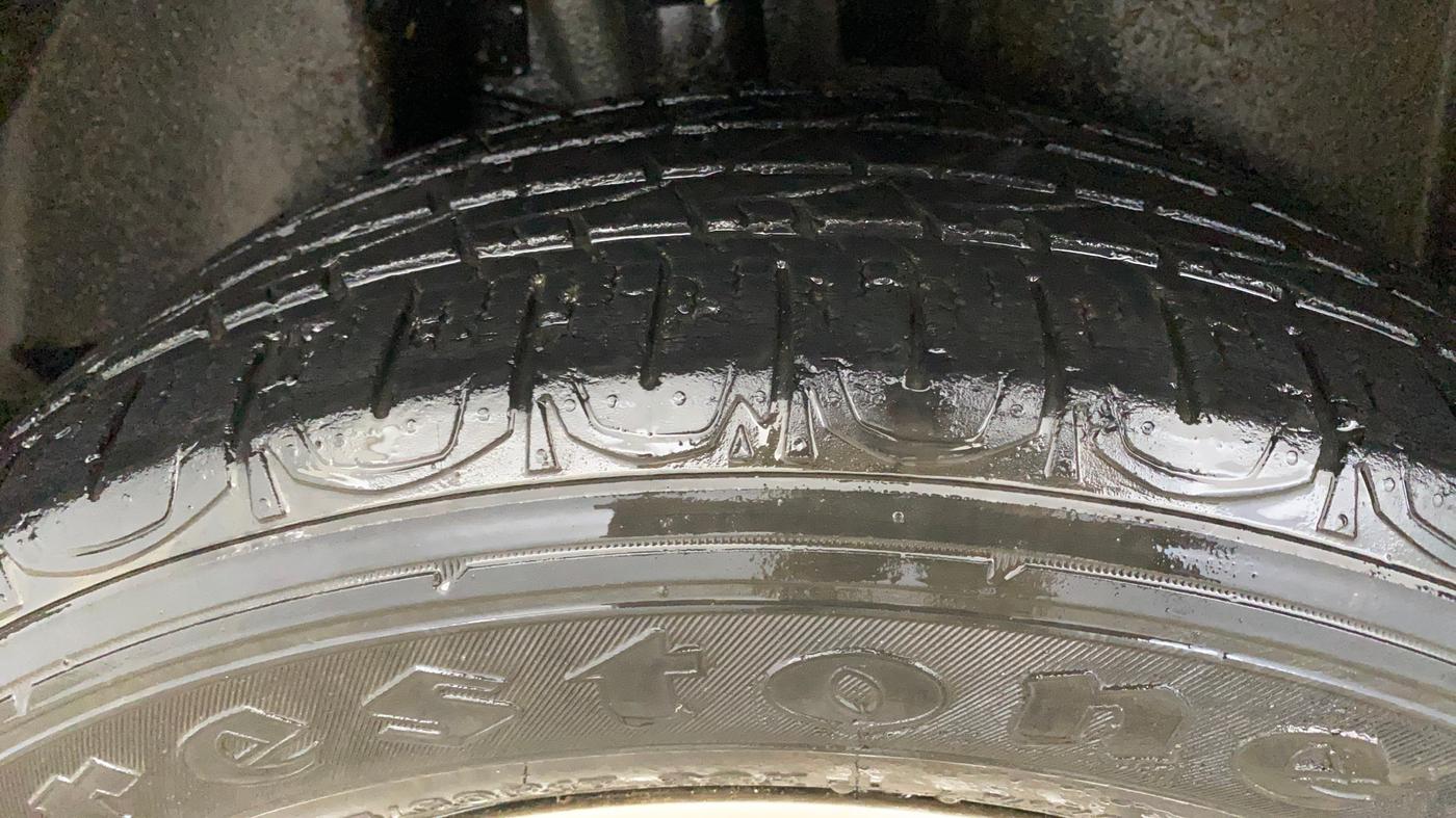 2018 Jeep Compass LIMITED (O) 1.4 PETROL AT, Petrol, Automatic, 37,835 km, Right Rear Tyre Tread