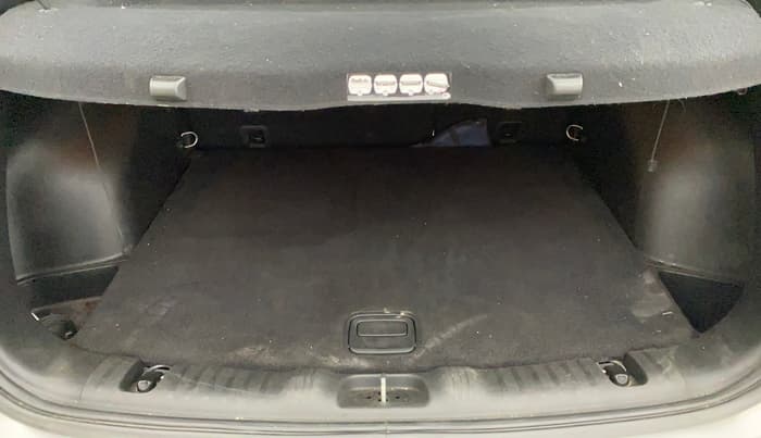 2018 Jeep Compass LIMITED (O) 1.4 PETROL AT, Petrol, Automatic, 37,835 km, Boot Inside
