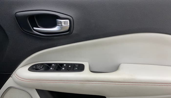 2018 Jeep Compass LIMITED (O) 1.4 PETROL AT, Petrol, Automatic, 37,835 km, Driver Side Door Panels Control