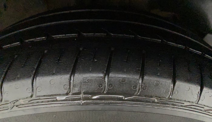 2017 Tata TIGOR XZ (O) PETROL, Petrol, Manual, 78,709 km, Right Front Tyre Tread