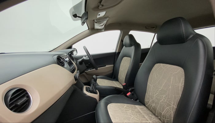 2016 Hyundai Grand i10 MAGNA 1.2 KAPPA VTVT, Petrol, Manual, 21,619 km, Right Side Front Door Cabin