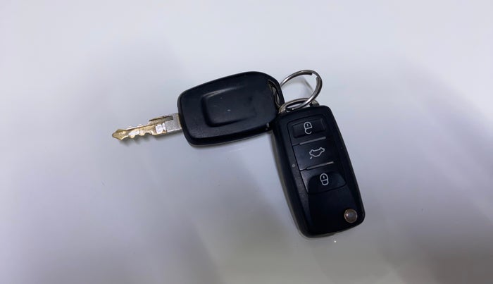 2018 Renault Kwid RXT 1.0 (O), Petrol, Manual, 65,540 km, Key Close Up