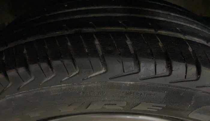 2018 Renault Kwid RXT 1.0 (O), Petrol, Manual, 65,540 km, Left Rear Tyre Tread