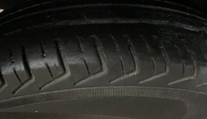 2018 Renault Kwid RXT 1.0 (O), Petrol, Manual, 65,540 km, Right Rear Tyre Tread