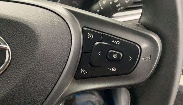 2023 Tata ALTROZ XZ + SUNROOF, Petrol, Manual, 8,013 km, Adaptive Cruise Control