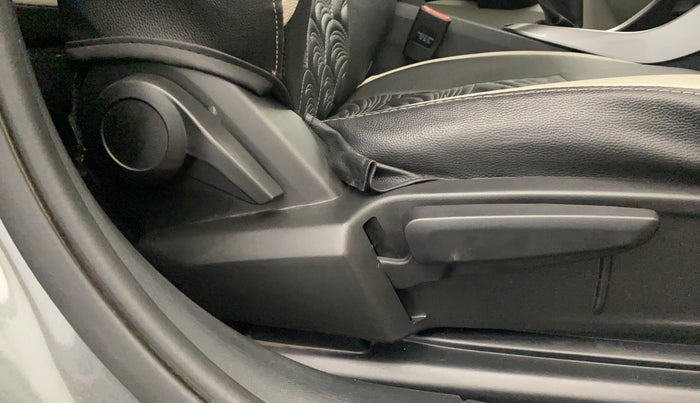 2023 Tata ALTROZ XZ + SUNROOF, Petrol, Manual, 8,013 km, Driver Side Adjustment Panel