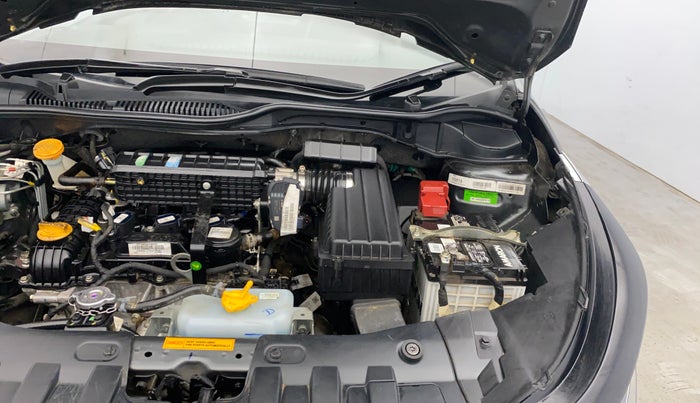 2023 Tata ALTROZ XZ + SUNROOF, Petrol, Manual, 8,013 km, Engine View - Left