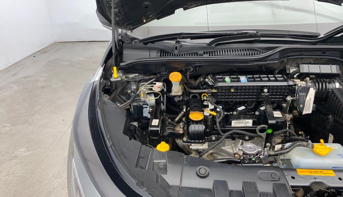 2023 Tata ALTROZ XZ + SUNROOF, Petrol, Manual, 8,013 km, Engine View - Right