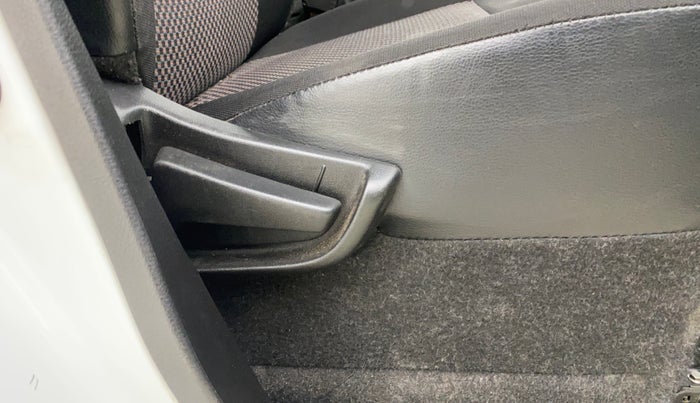 2020 Maruti S PRESSO VXI+, Petrol, Manual, 16,955 km, Driver Side Adjustment Panel